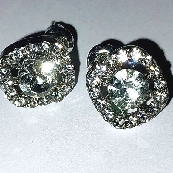 Elegant vintage stud earrings - Picture 4 of 5